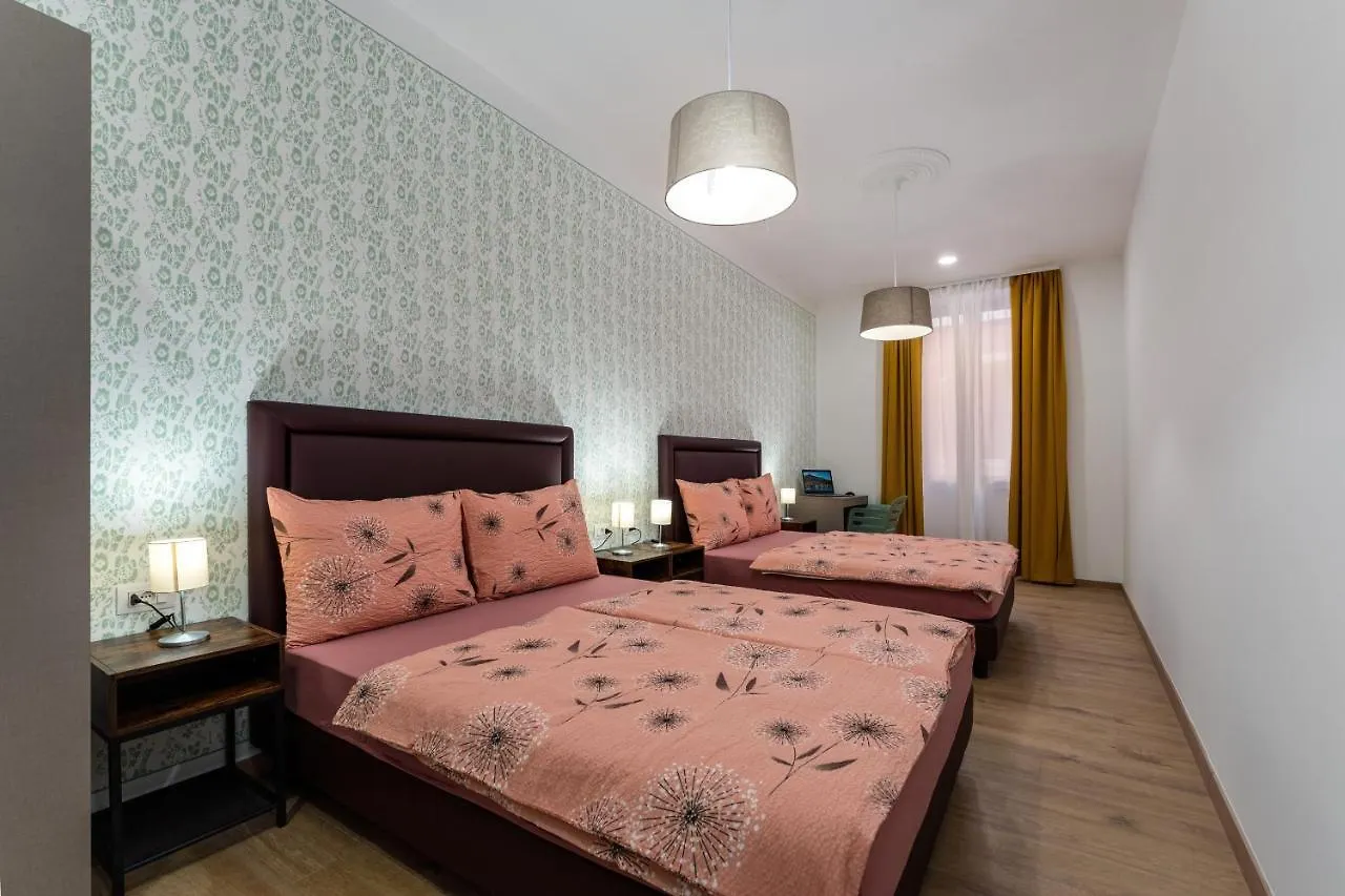 Hostel Antique 0*, Pula Croatia