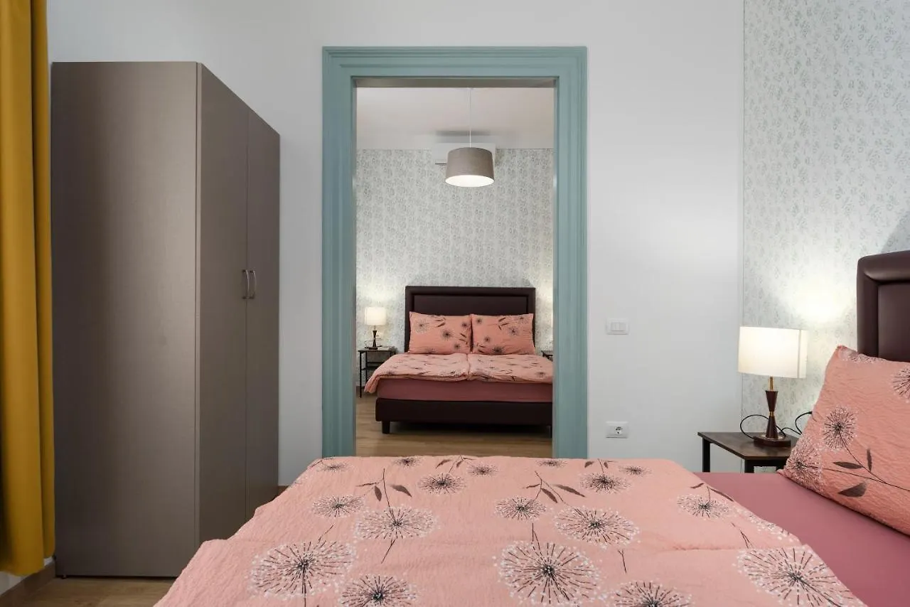 Hostel Antique