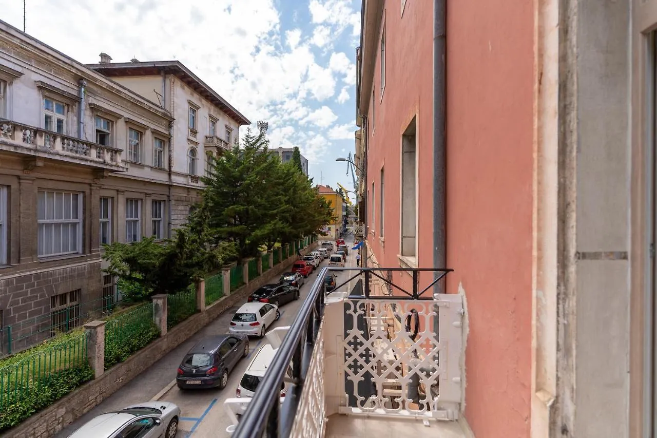 Hostel Antique Pula
