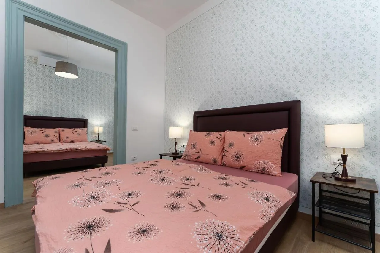 Hostel Antique Pula 0*,